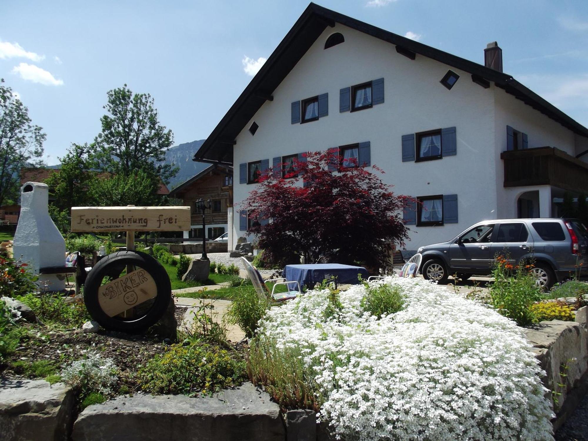 Gemuetliche Ferienwohnung In Urigem Bauernhaus プフロンテン エクステリア 写真